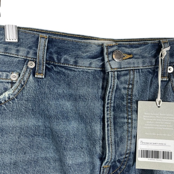 NWT Everlane Women’s The Relaxed 90’s Denim Shorts in Blue Size 30 - Picture 8 of 14